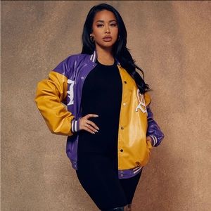 City champs bomber jacket— Lakers 💜💛